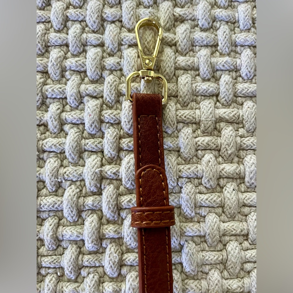 NWOT Brown Leather Wristlet & Bag Straps with Gold Hardware - Picture 9 of 10